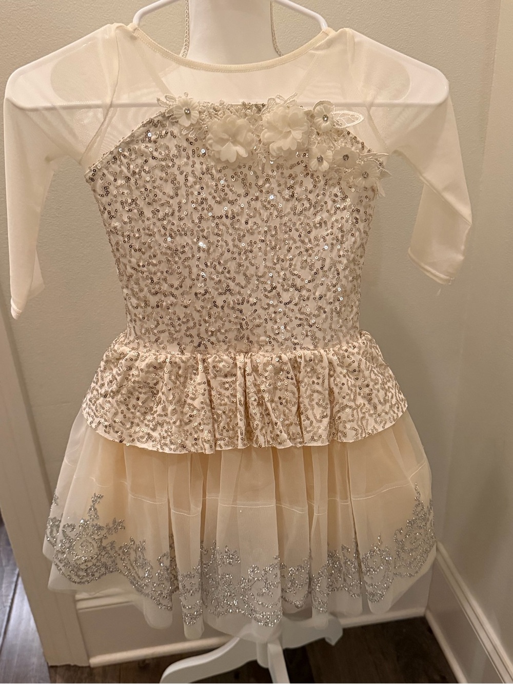 Girls Cream Sequin Flower Tulle Ballet Dance Costume, worn 1 time